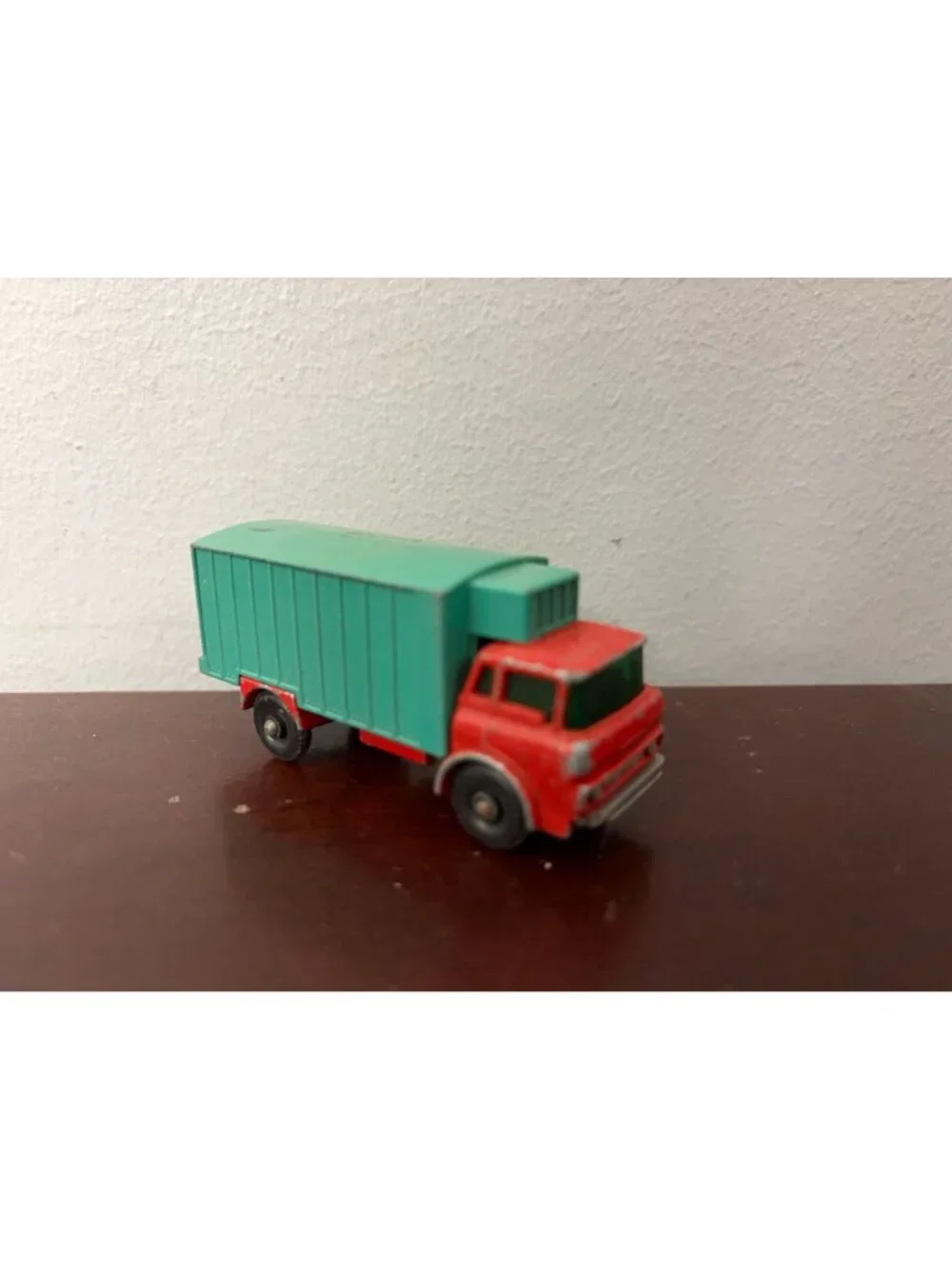 Vintage Matchbox Series No. 44 Refrigerator Truck G.M.C. Lesney England Diecast